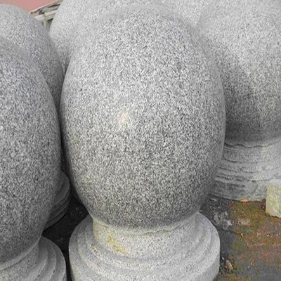 華城石材 花崗巖擋車球的堅(jiān)固之選與市場(chǎng)價(jià)值